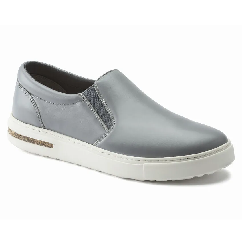 Birkenstock Womens  Oswego Leather Medium/Narrow
