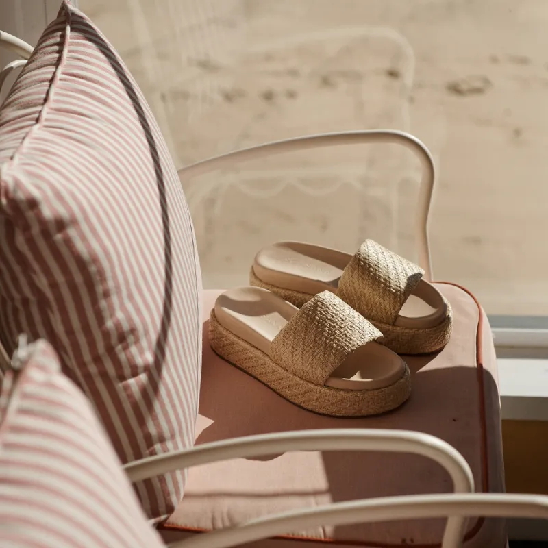 Dustin Flatform Natural Raffia SOL SANA