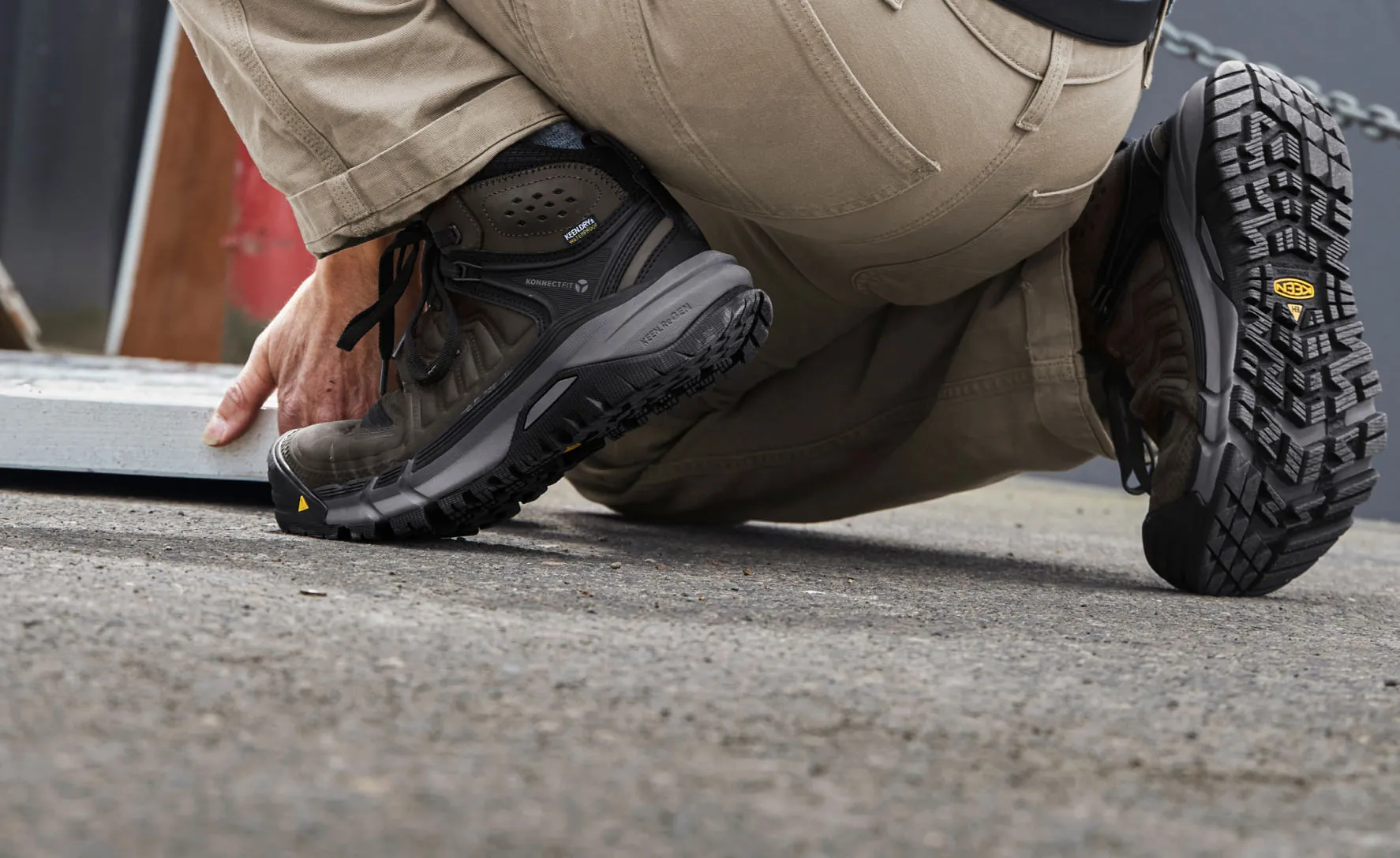 Men's Kansas City  Waterproof Mid (Carbon Toe)  |  Coffee Bean/Black KEEN