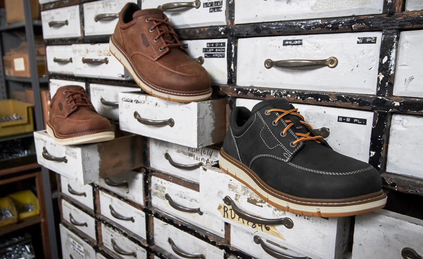 Men's San Jose Oxford (Aluminum Toe)  |  Gingerbread/Off White KEEN