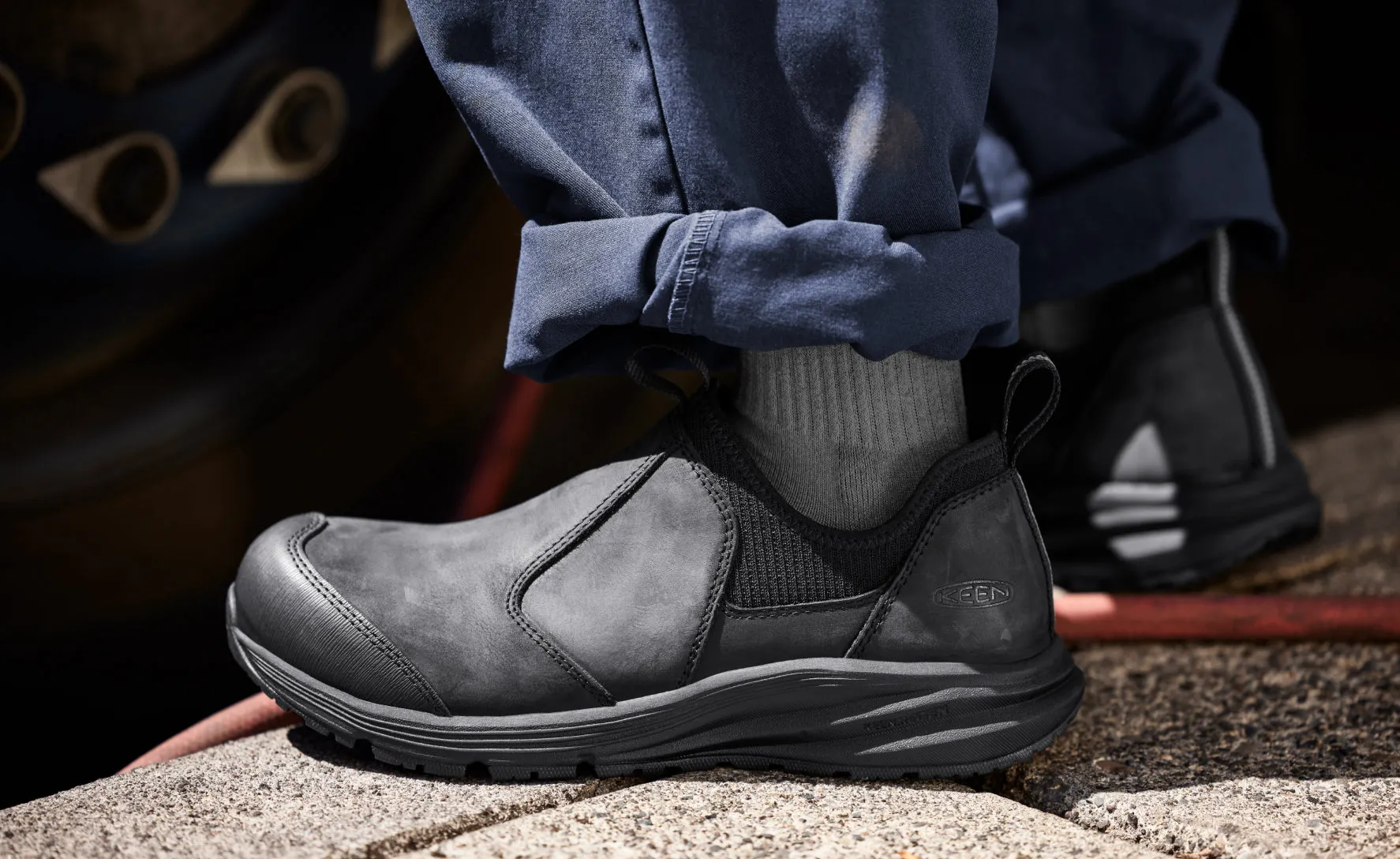 Men's Vista Energy  Shift ESD (Carbon Toe)  |  Coffee Bean/Black KEEN