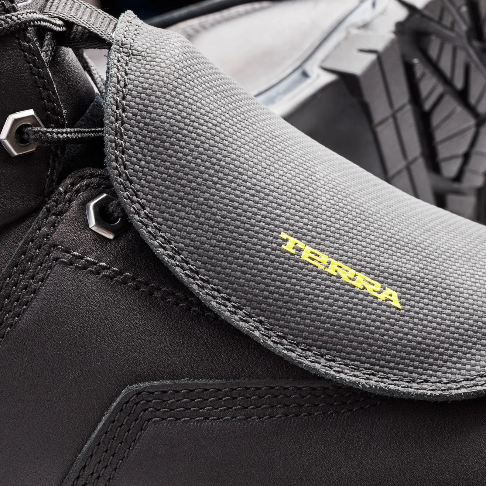 Terra Men's Sentry 2020 6" Composite Toe Waterproof Safety Work Boot -Black- 4NRXBK