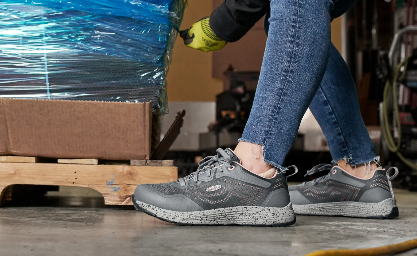Women's Sparta 2 (Aluminum Toe)  |  Steel Grey/Peach Whip KEEN