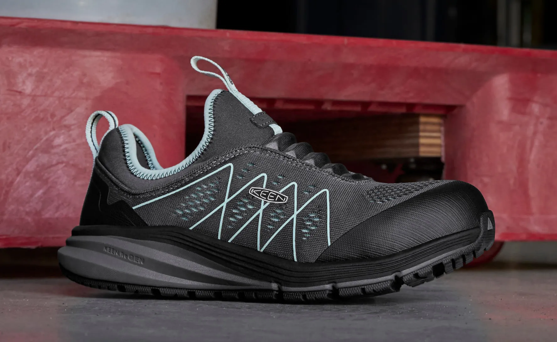 Women's Vista Energy Shift (Carbon Toe)  |  Steel Grey/Blue Glass KEEN